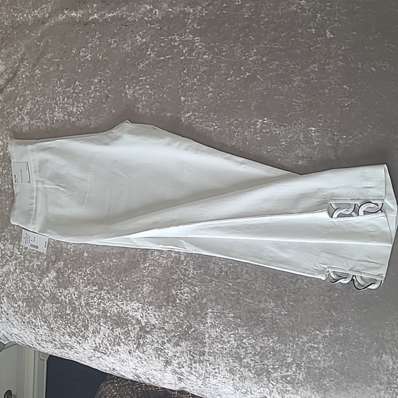 cleo, Size Large Petite, White Slim Ankle Pants with Slimming Panel - Picture 1 of 6